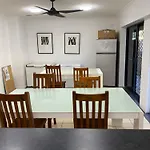 Arrival Lodge Hostel Accommodation